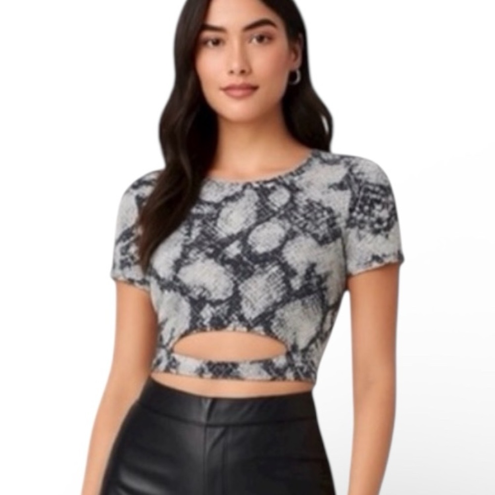 Snakeskin Print Cutout Crop Top Black Gray Short Sleeve L